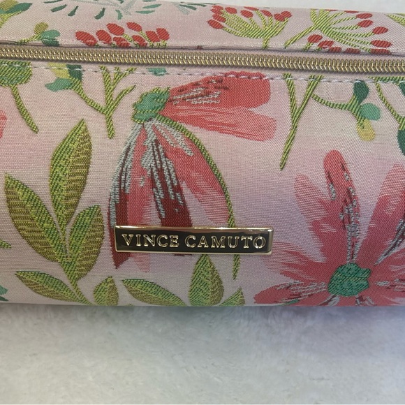 *New* Vince Camuto Multicolored Floral Hair Tool Bag - Picture 8 of 15